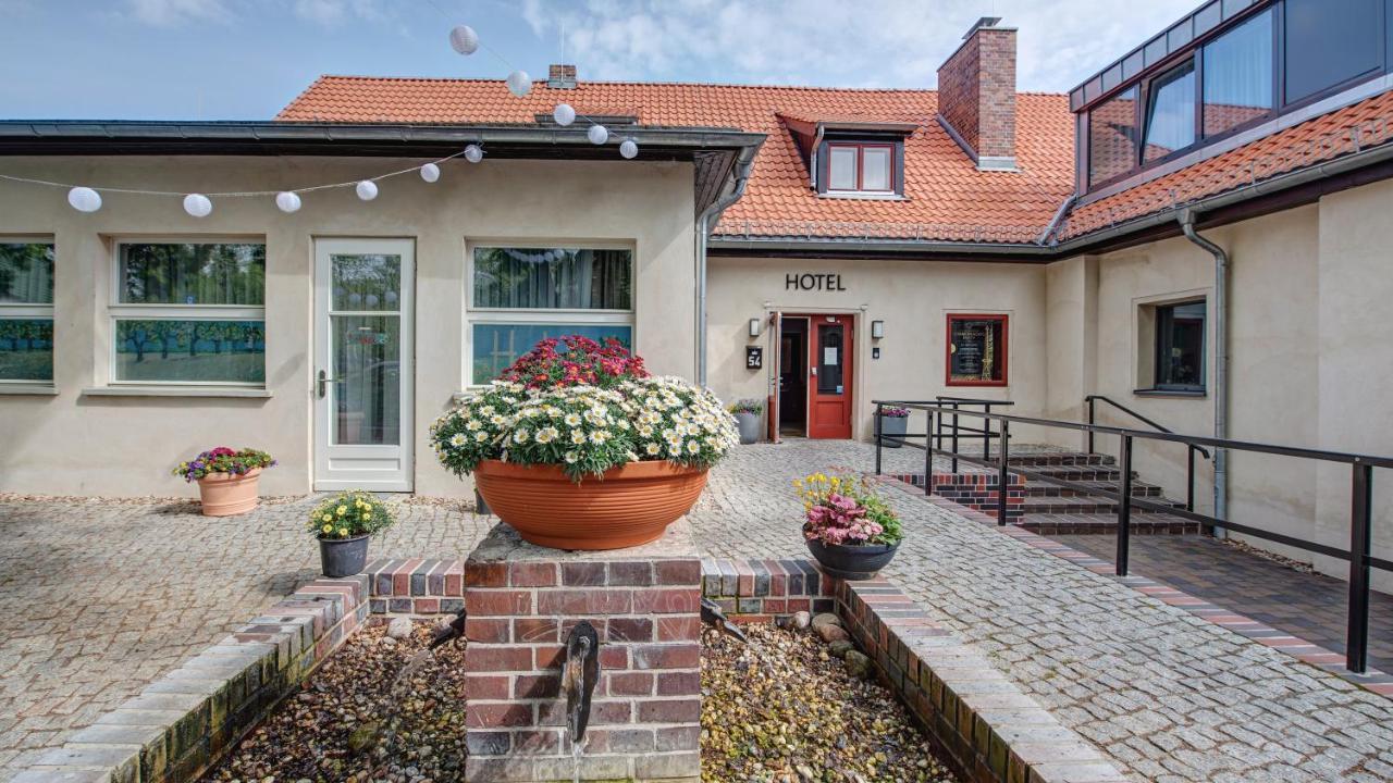 Landhotel Diana Teltow Exterior photo
