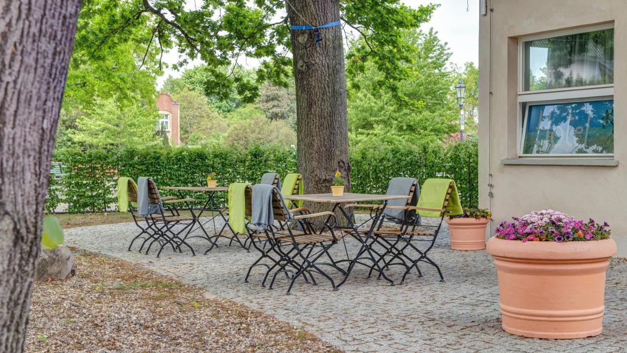 Landhotel Diana Teltow Exterior photo