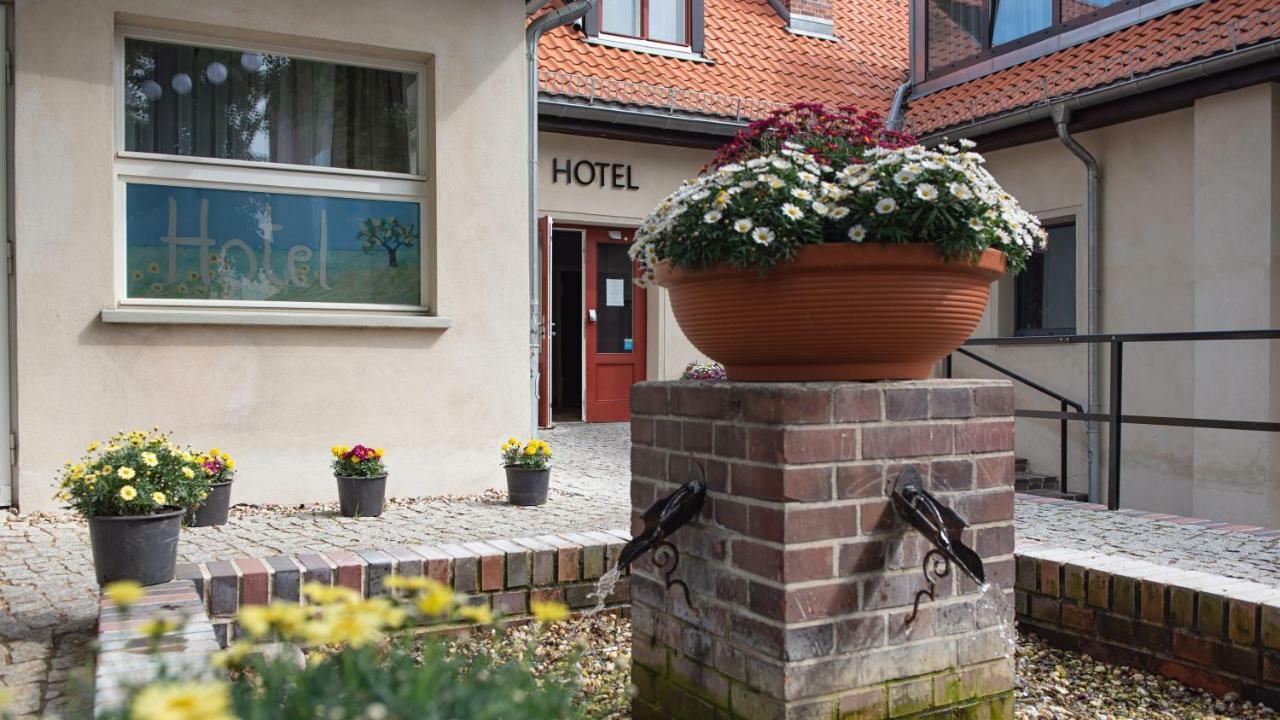 Landhotel Diana Teltow Exterior photo